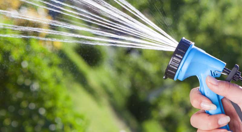 Guía práctica para limpiar y mantener tu toldo corredizo como nuevo