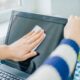Guía fácil: Cómo limpiar tu monitor sin dañarlo
