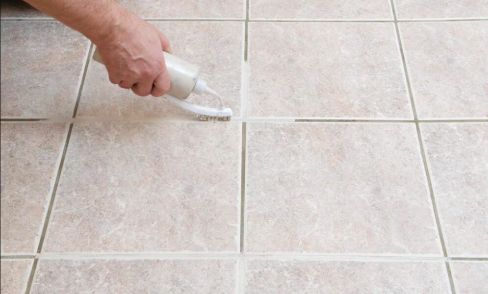 Consejos sencillos para limpiar las juntas de cerámicos y dejarlos como nuevos.