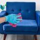 Descubre cómo limpiar fácilmente el respaldo de tu sillón de tela en casa