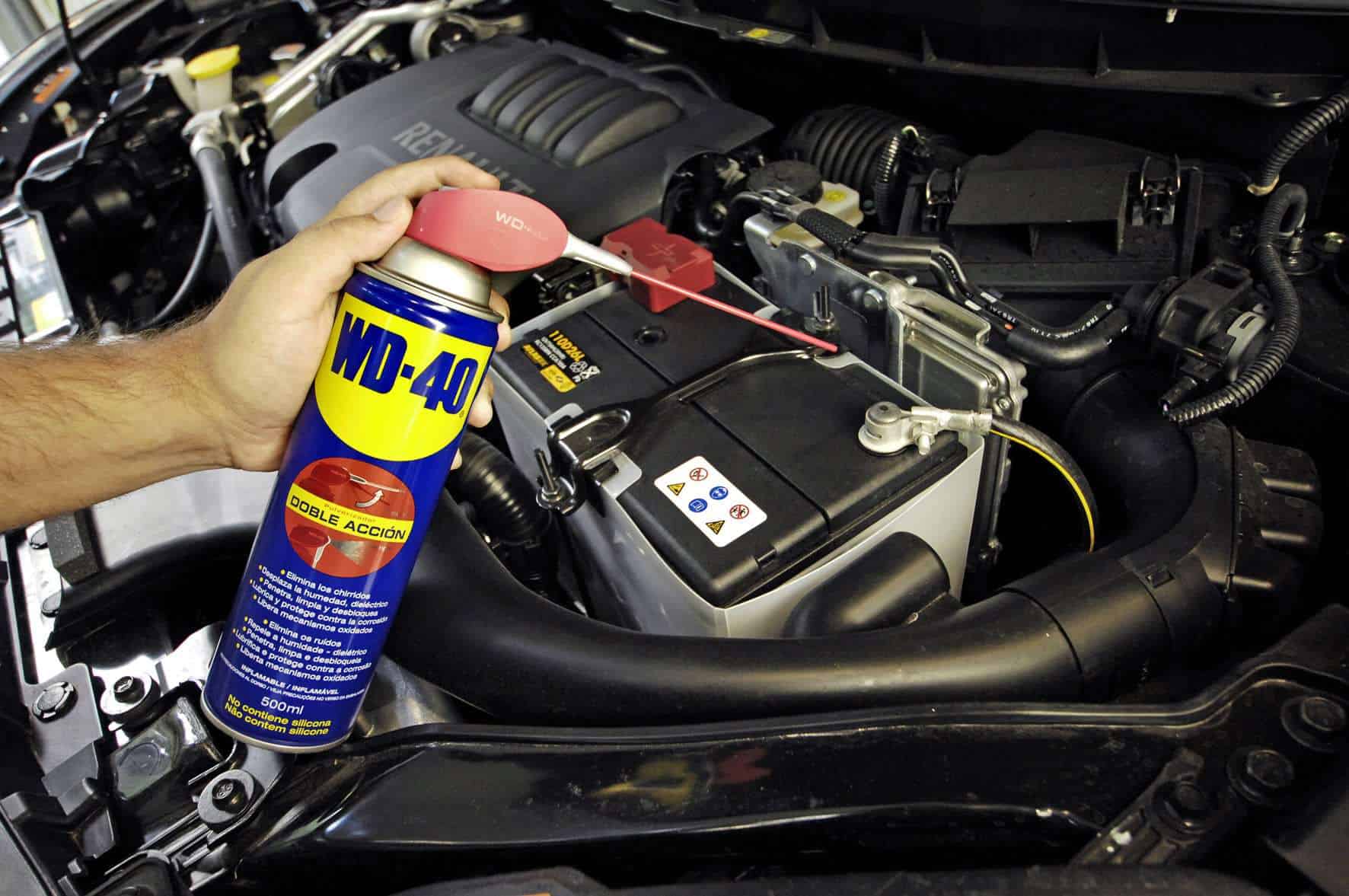 Como limpiar una bateria de carro