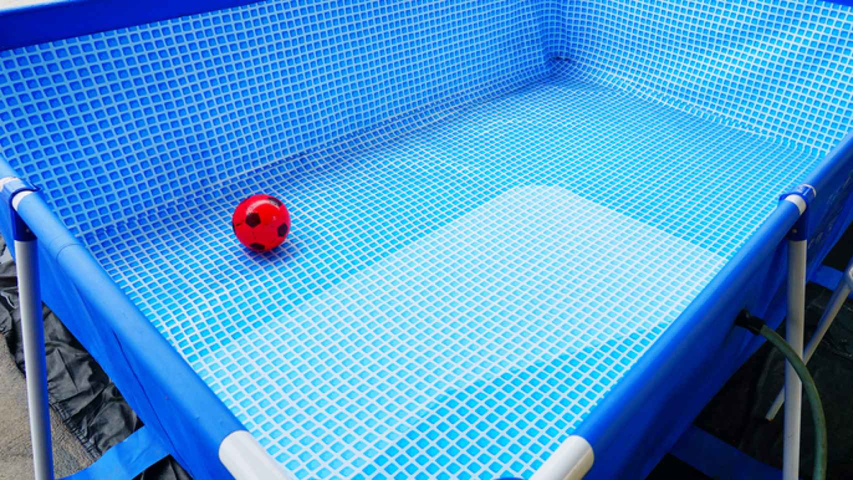Consejos para limpiar la lona de tu piscina de forma efectiva 2 Consejos para limpiar la lona de tu piscina de forma efectiva