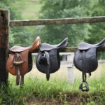 Guía de limpieza para sillas de montar de cuero