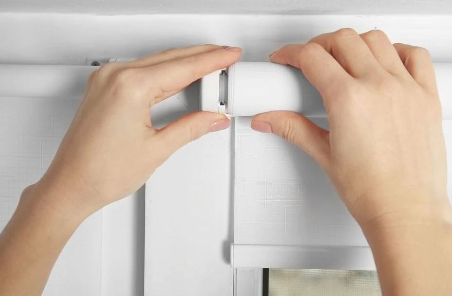 Guía de limpieza de estores: consejos prácticos