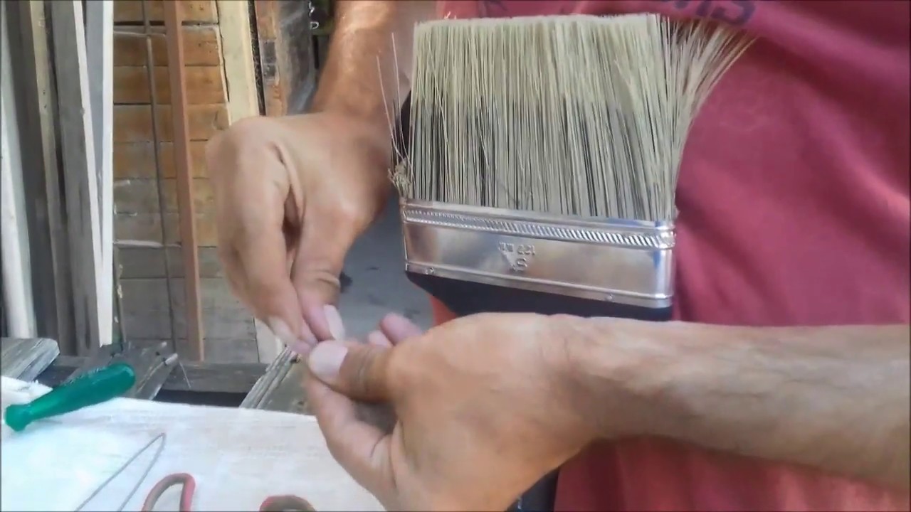 ¿Pueden obligarme los vecinos a limpiar la escalera? Descubre tus derechos